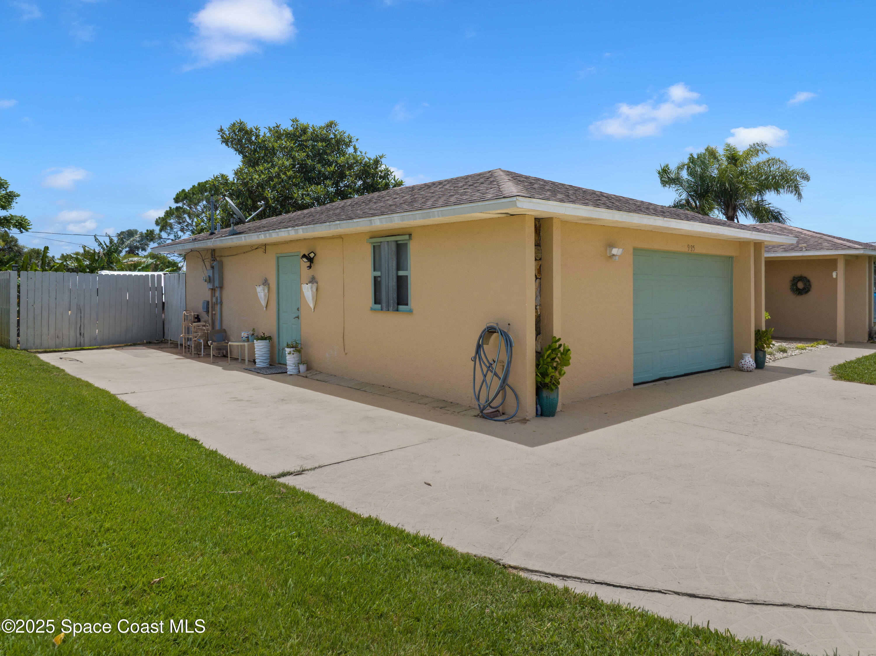 Property Photo: 985 George Street FL 32958