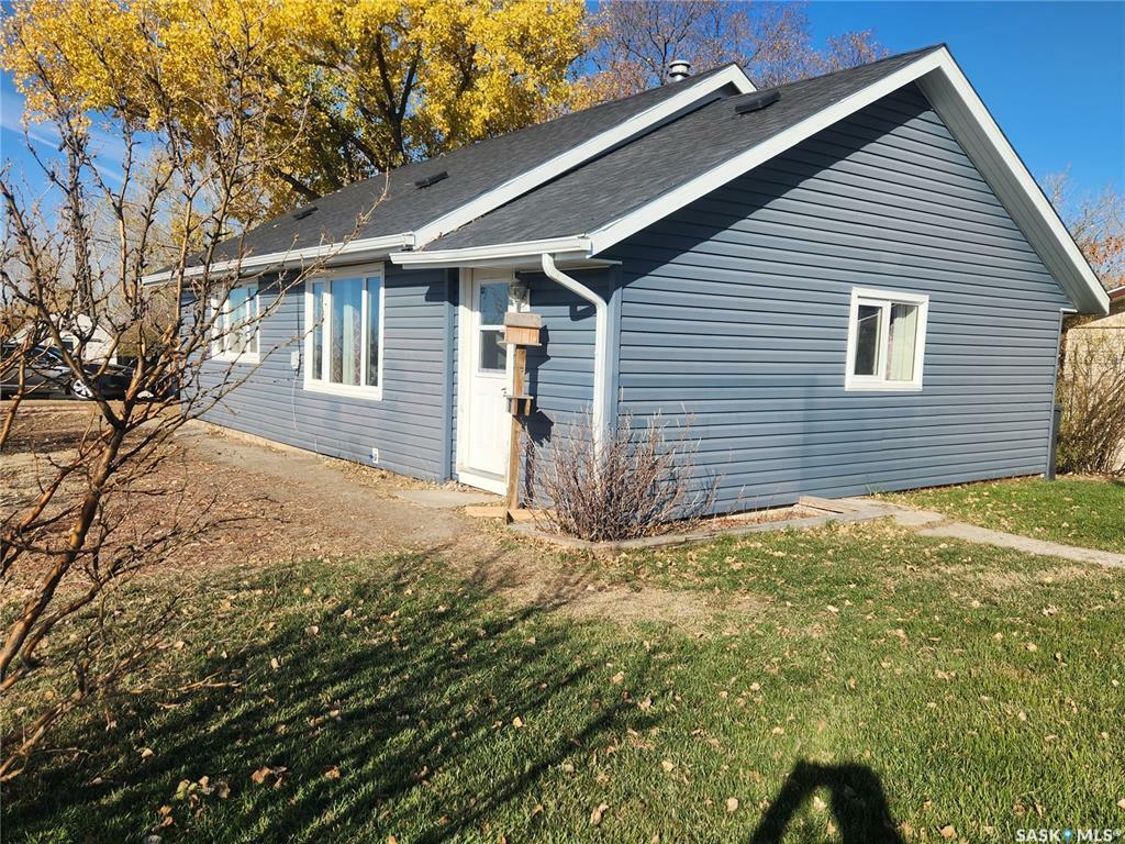 Property Photo: 101 Centre Street SK S0N 0W0
