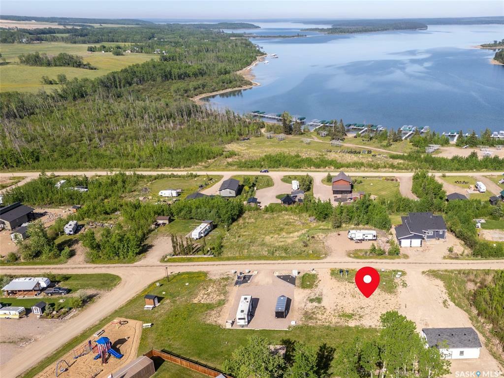 Property Photo:  914 Diamond Willow Drive  SK S0M 1A0 