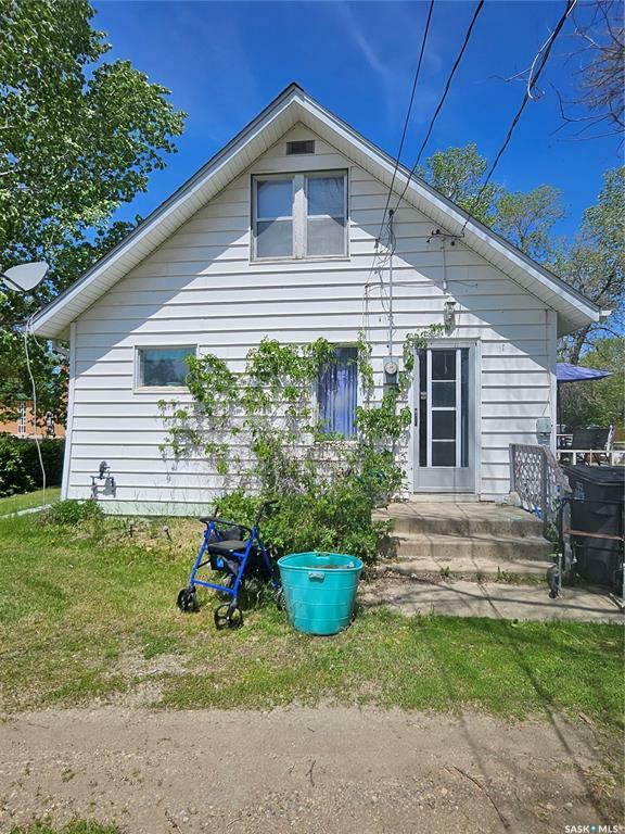 402 Saskatchewan Avenue  Torquay SK S0C 2L0 photo
