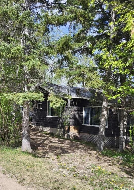Property Photo: 1 Lakeshore Place SK S0J 2G0