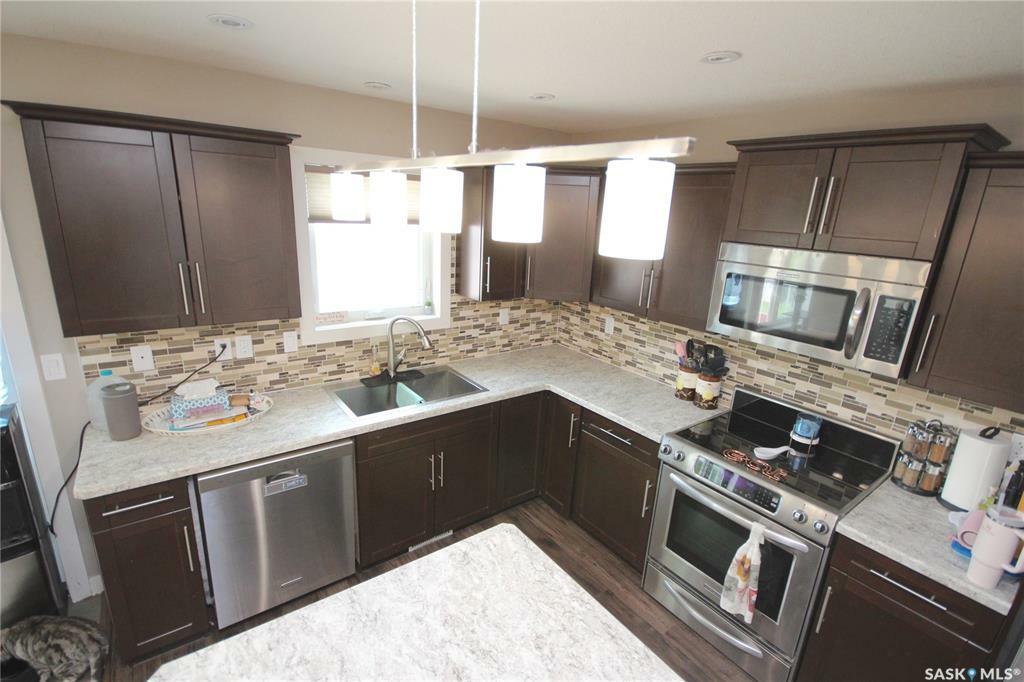 Property Photo:  127 5th Avenue N  SK S3N 0Z3 