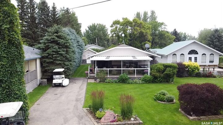 Property Photo: 219 Sovereign Crescent SK S0L 0G0