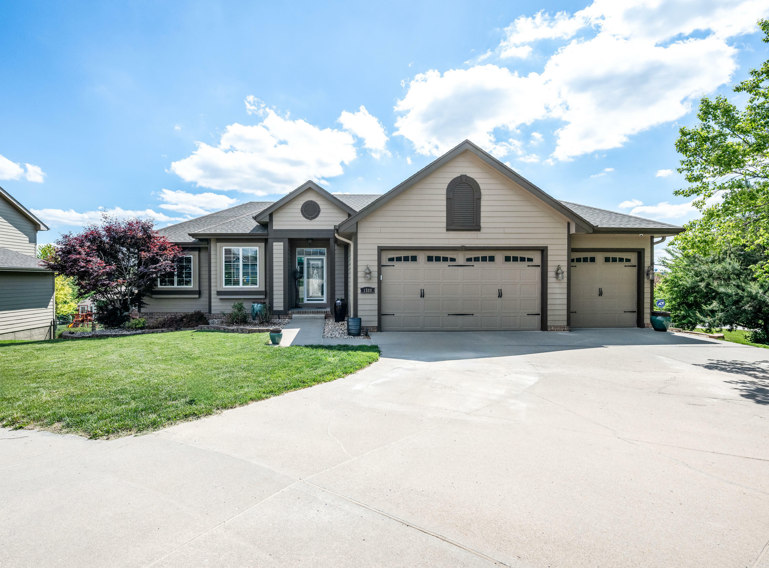 Property Photo: 1500 Preston Circle IA 51503