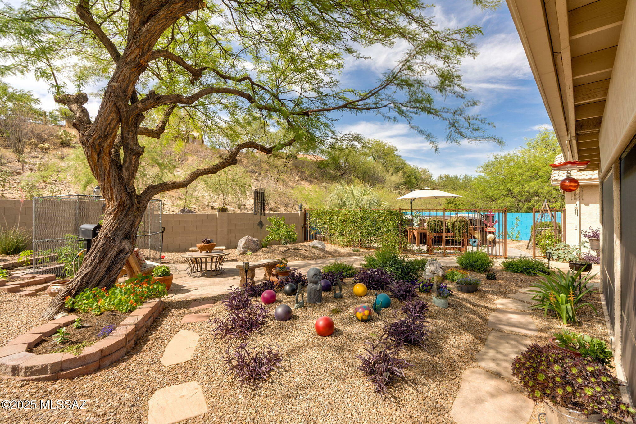 Property Photo: 37632 S Mashie Drive AZ 85739