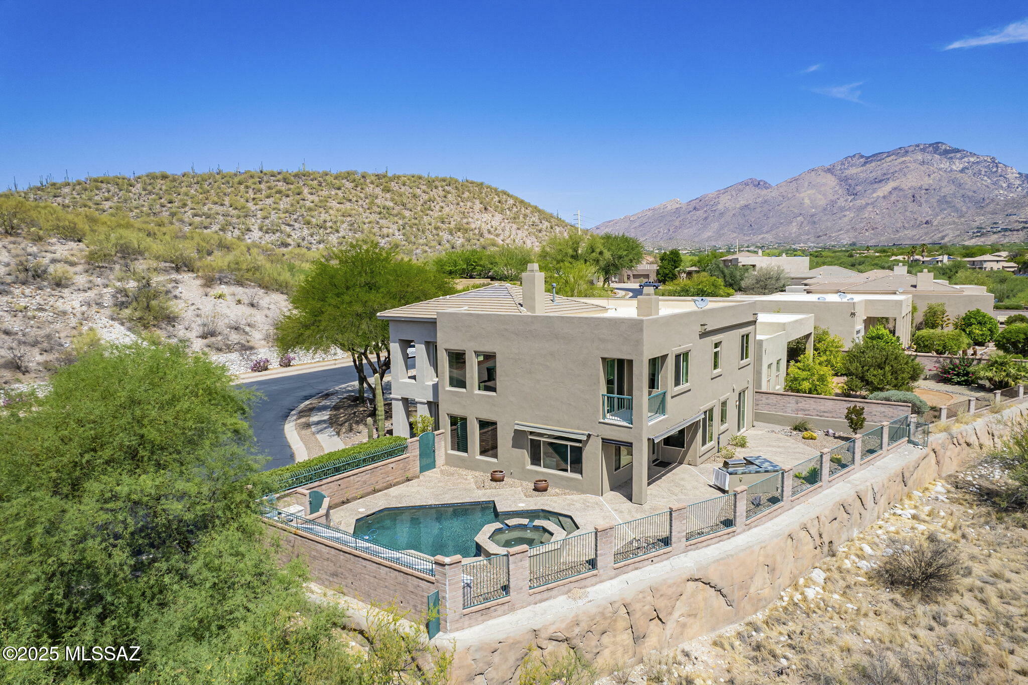 Property Photo:  5295 N Sunset Shadows Place  AZ 85750 