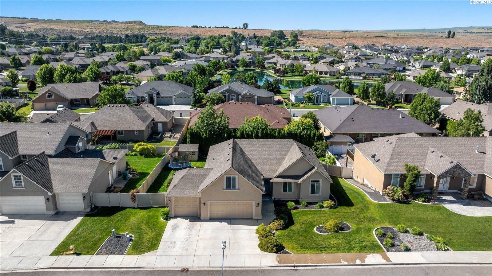 Property Photo: 8207 W 4th Pl WA 99336