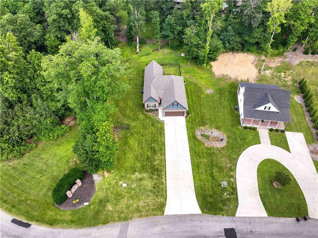 Property Photo: 7146 Smokerise Lane NC 27284