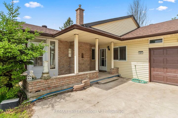 Property Photo:  401 Winnebago Road  ON N2Z 2X3 