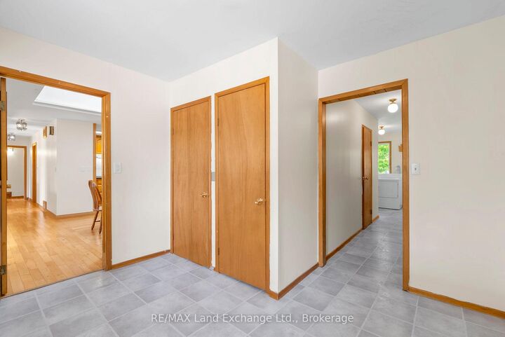 Property Photo:  401 Winnebago Road  ON N2Z 2X3 