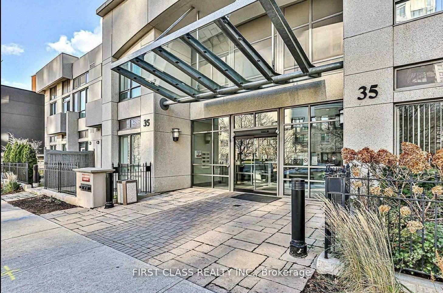 Photo de la propriété: 35 Hollywood Avenue 922 ON M2N 0A9