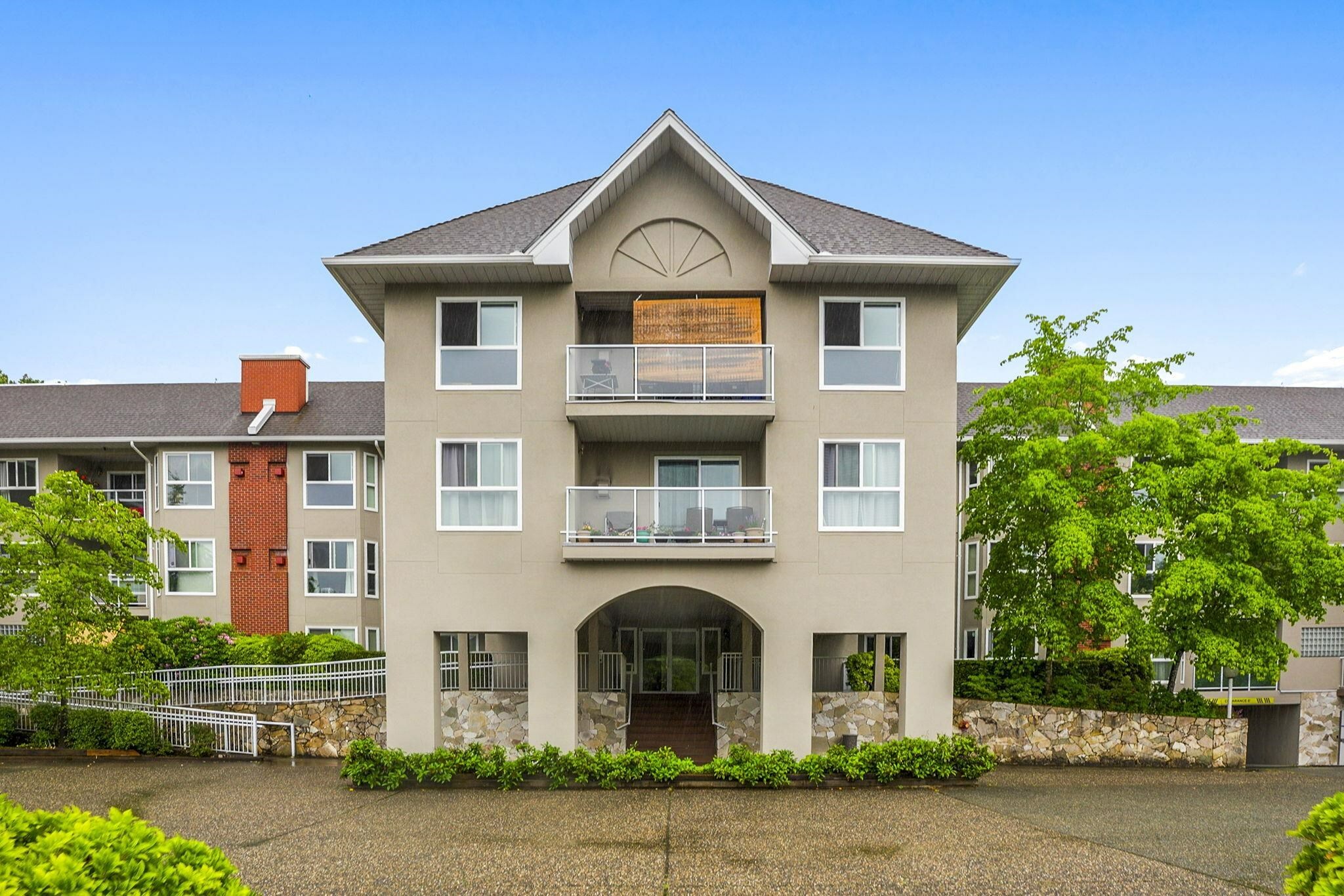 Photo de la propriété: 19835 64 Avenue 109 BC V2Y 1L8