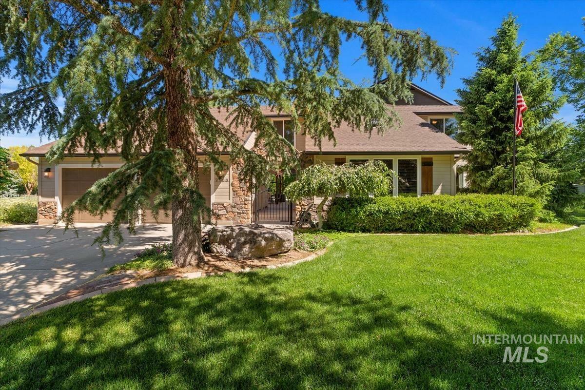 Property Photo: 2908 E Leslie Drive ID 83642