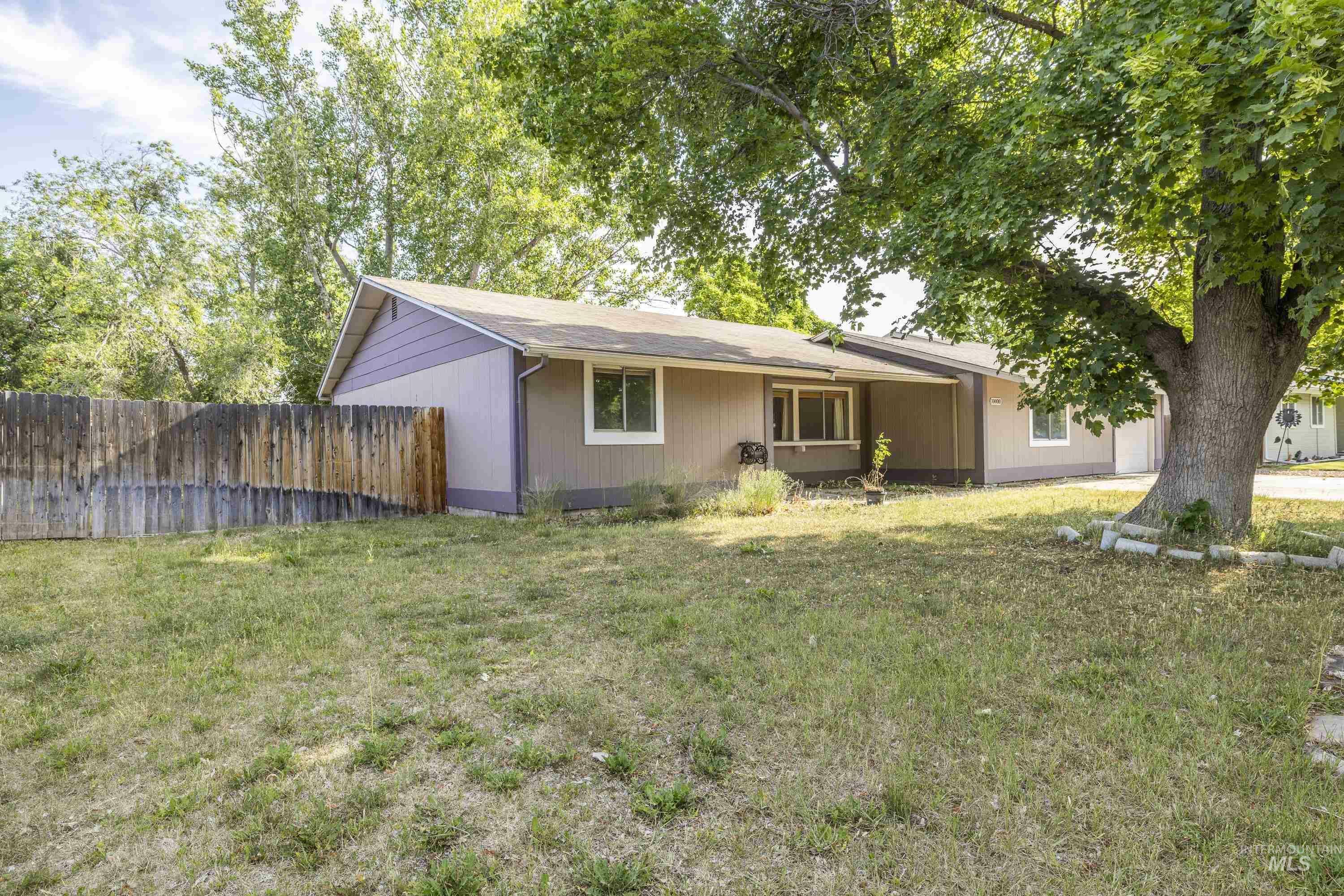 Property Photo: 10000 W Tudor ID 83704-5263
