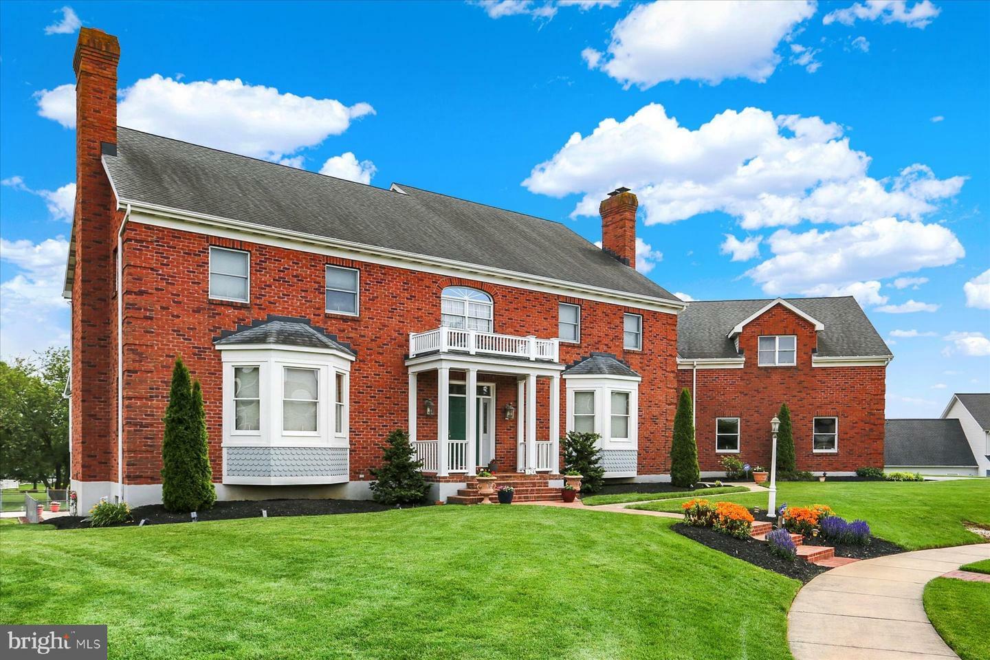 Property Photo:  324 W Orchard Drive  PA 17078 