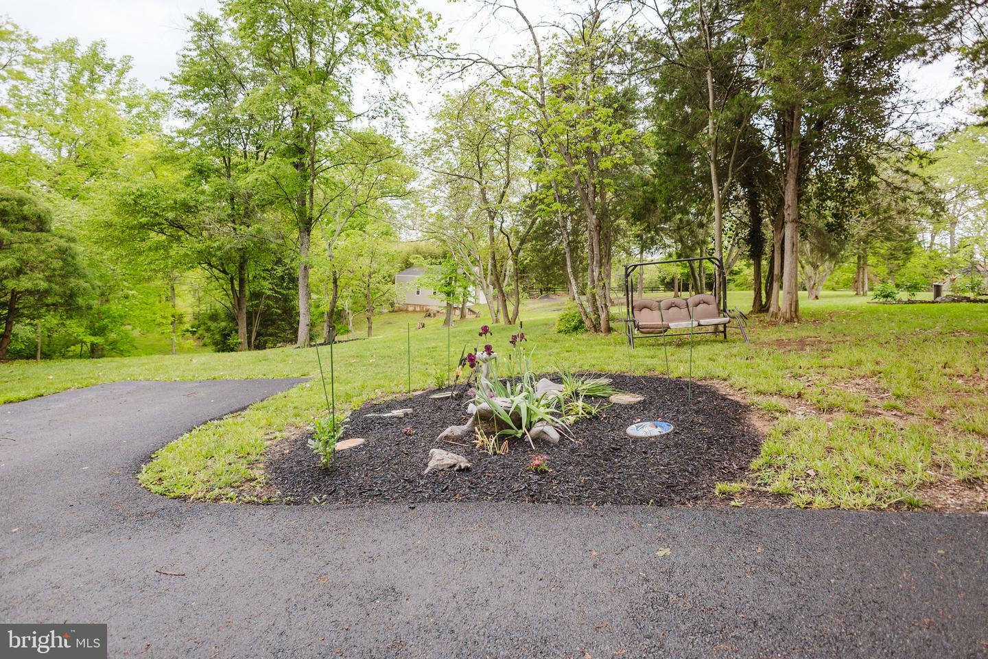 Property Photo: 333 White Oaks Drive WV 25401