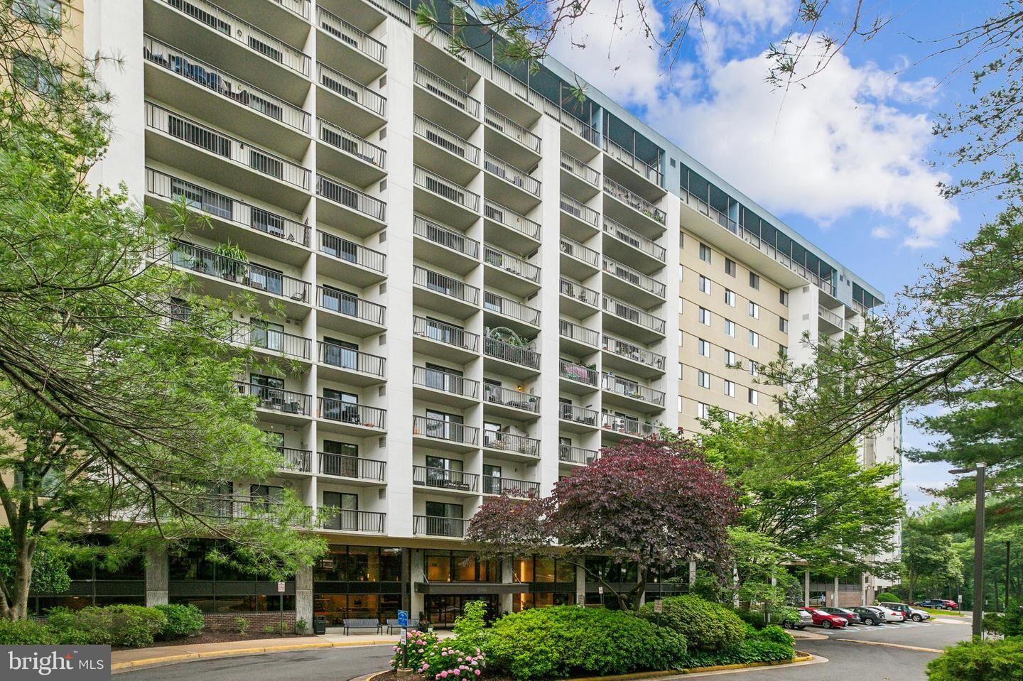 Property Photo: 3800 Powell Lane 802 VA 22041