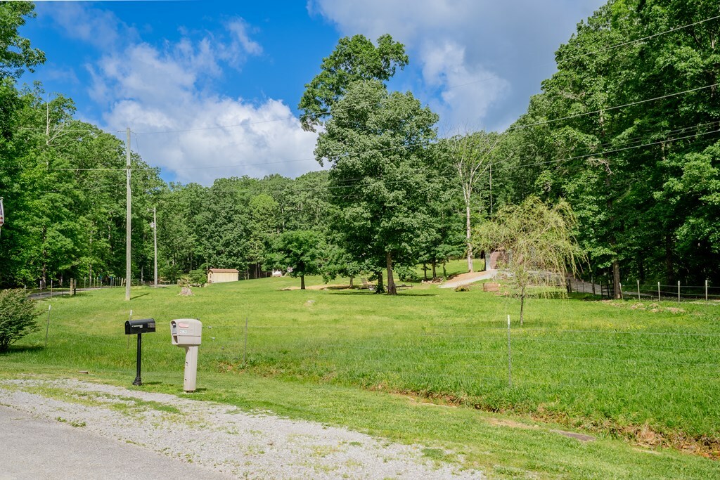 Property Photo: 2163 Red Leaf Lane TN 37379