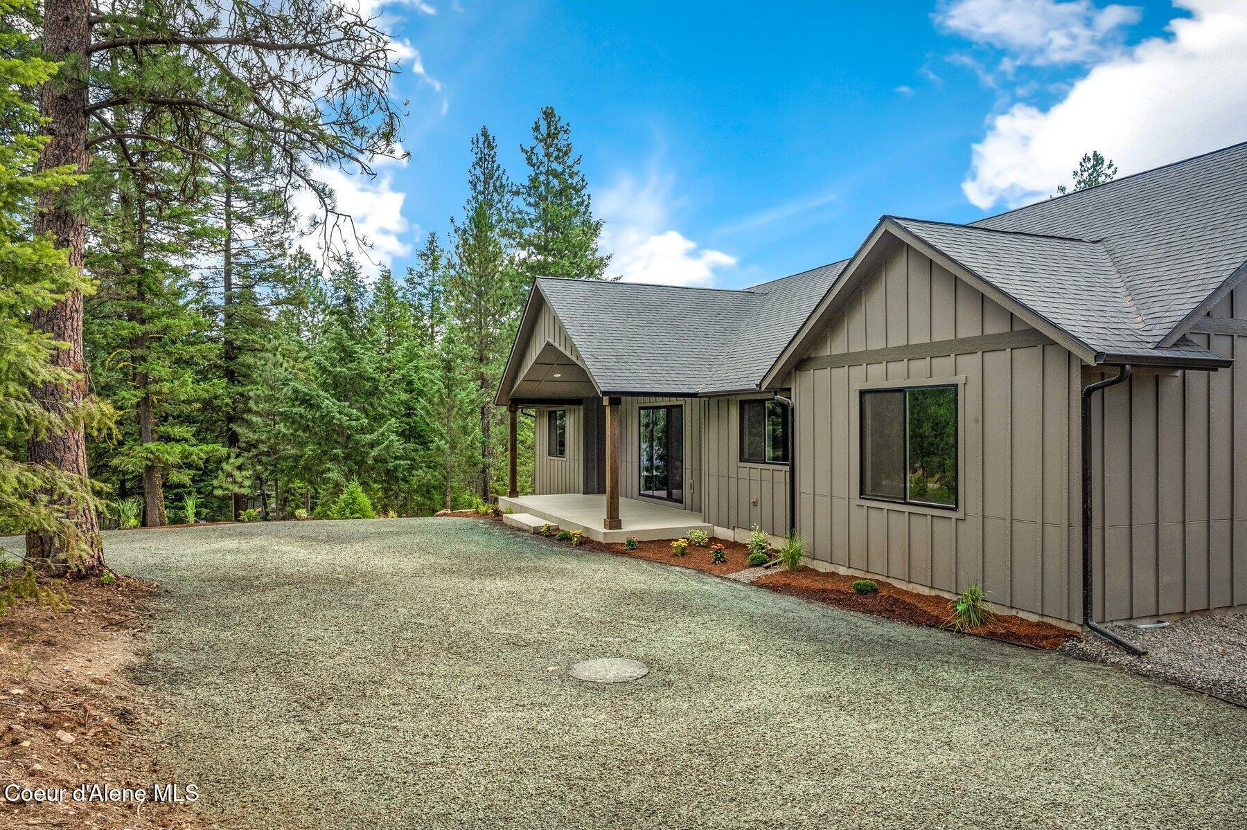 Property Photo: 43 Parkland Ct ID 83804