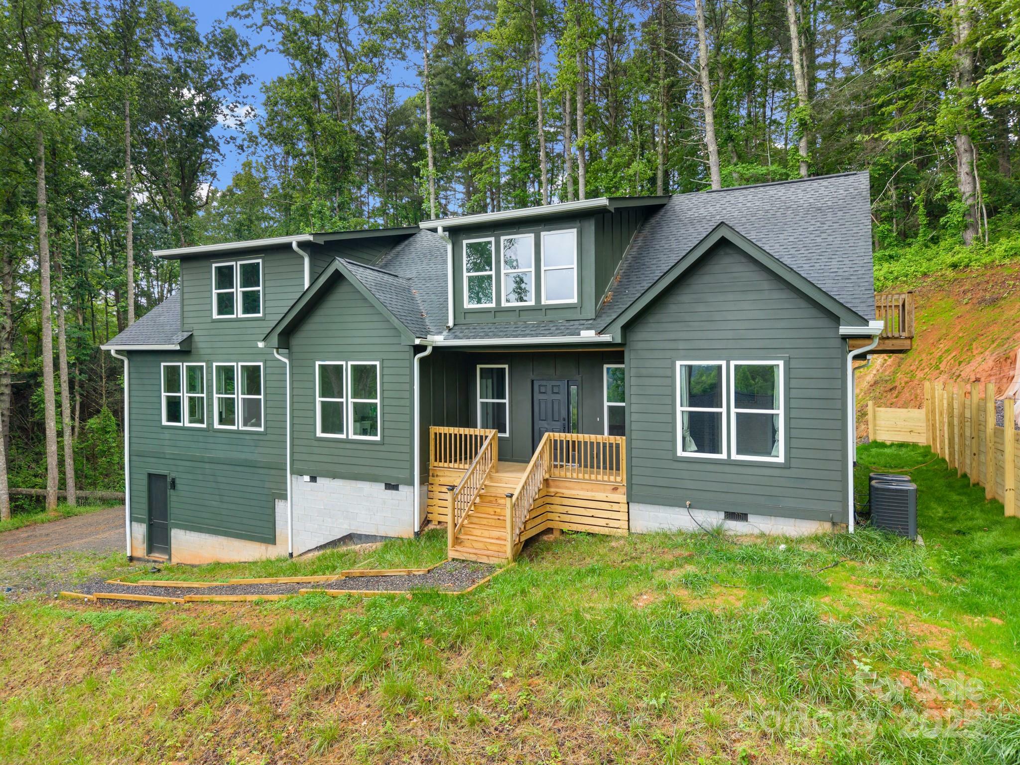 Property Photo: 32 Gudger Road NC 28748