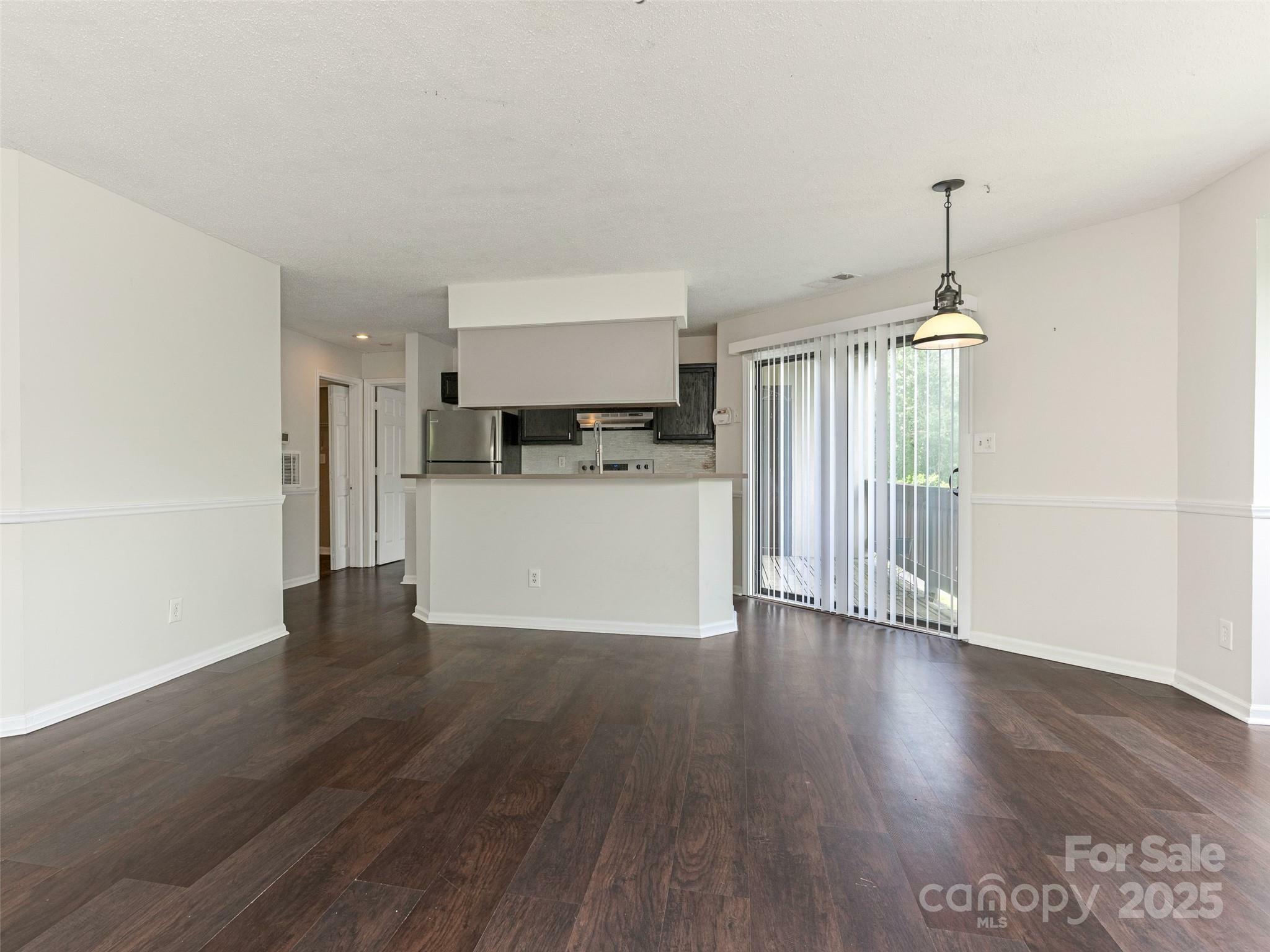 Property Photo: 8202 Cedar Glen Drive NC 28212