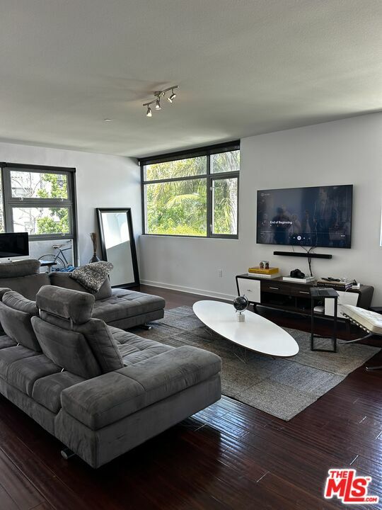 13045 Pacific Prome  Los Angeles CA 90094 photo