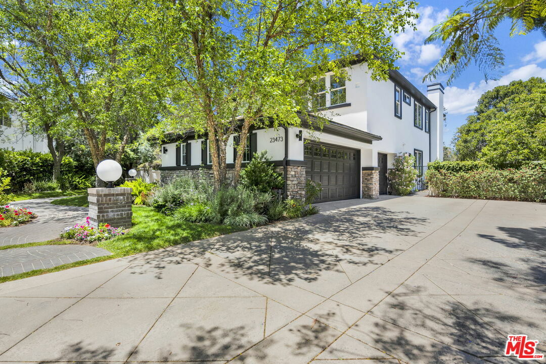 Property Photo:  23473 Palm Dr  CA 91302 