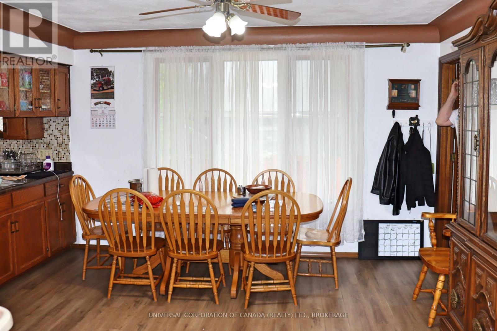 Property Photo: 124 West Sydenham Street West ON N5H 1M7