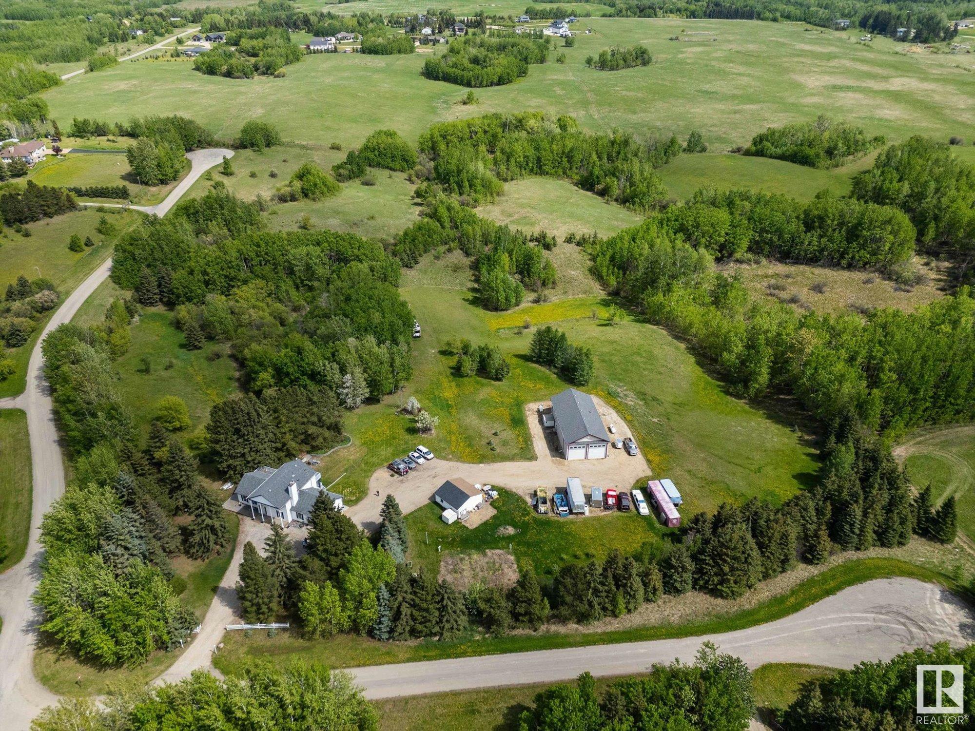 Property Photo: 53227 Rge Road 14 11 AB T7Y 0G3