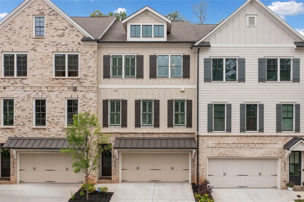 Property Photo: 1045 Endeavour Court GA 30064