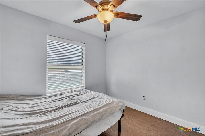 Property Photo: 905 N 19th Street TX 76522