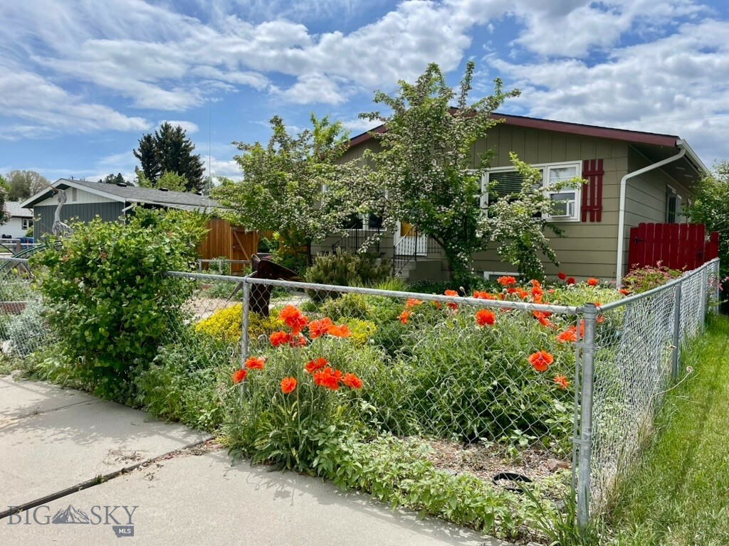 Property Photo: 930 E Reeder MT 59725