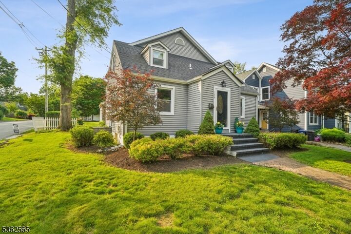 Property Photo: 149 N Hillside Ave NJ 07928