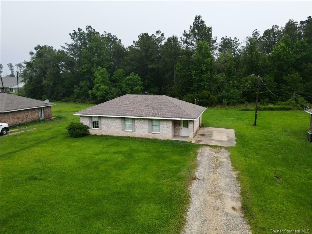Property Photo:  1112 Pinder Lane  LA 70633 