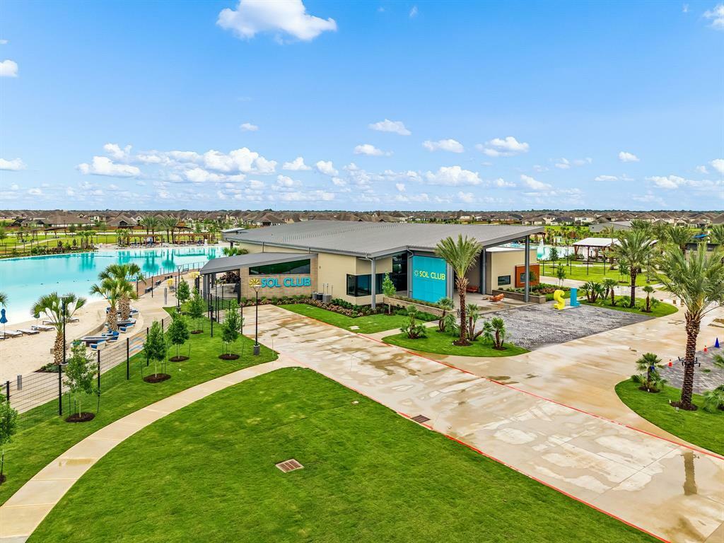 Property Photo: 142 Sunray Creek Drive TX 77493