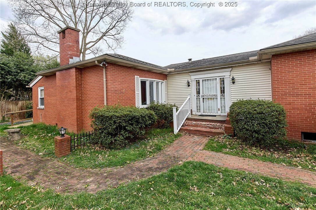 4302 Virginia Avenue  Charleston WV 25304 photo