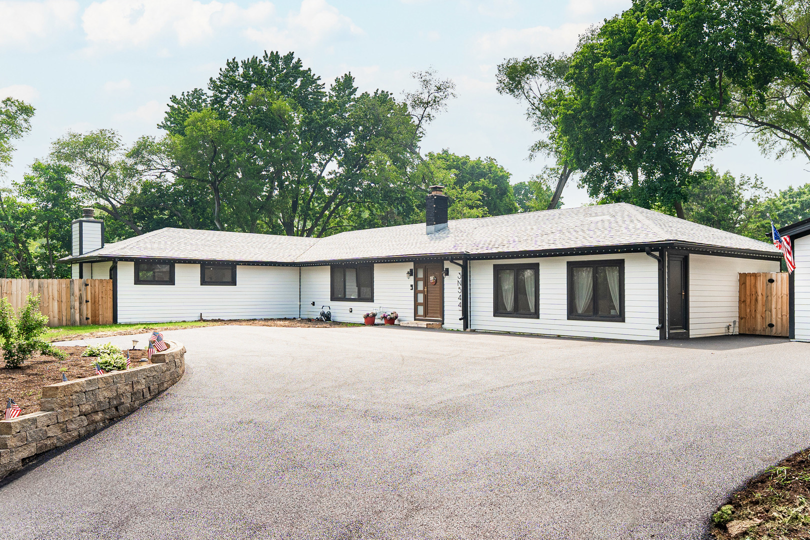 Property Photo:  3N544 Bittersweet Road  IL 60175 