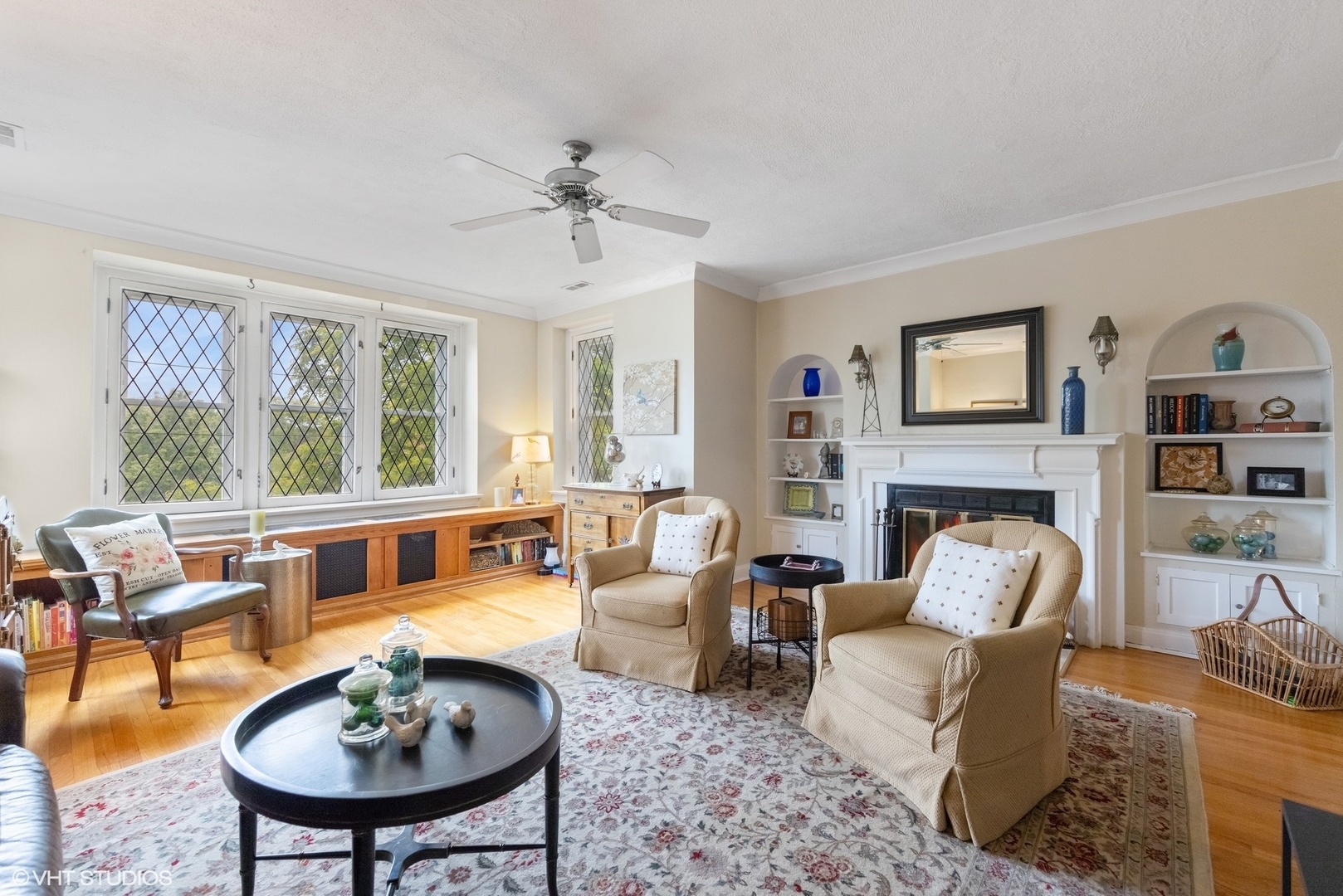 Property Photo: 307 W Harris Avenue 3A IL 60525