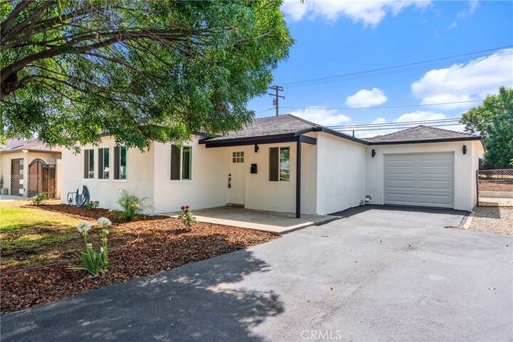 Property Photo: 931 Via Bernardo CA 92882