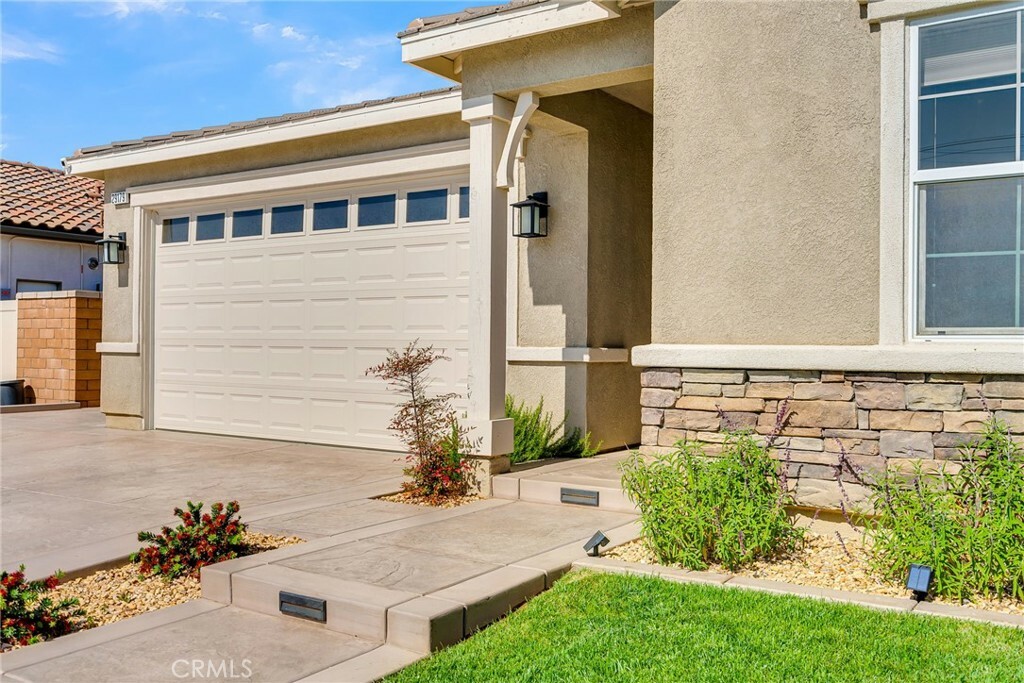 Property Photo: 29179 Covenant Lane CA 92596