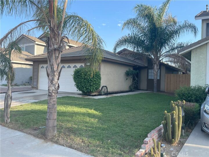 Property Photo:  1996 Date Tree Road  CA 92324 