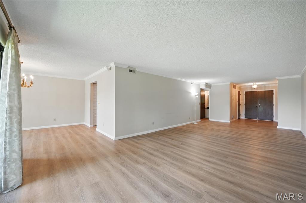 Property Photo: 578 Sarah Lane 102 MO 63141