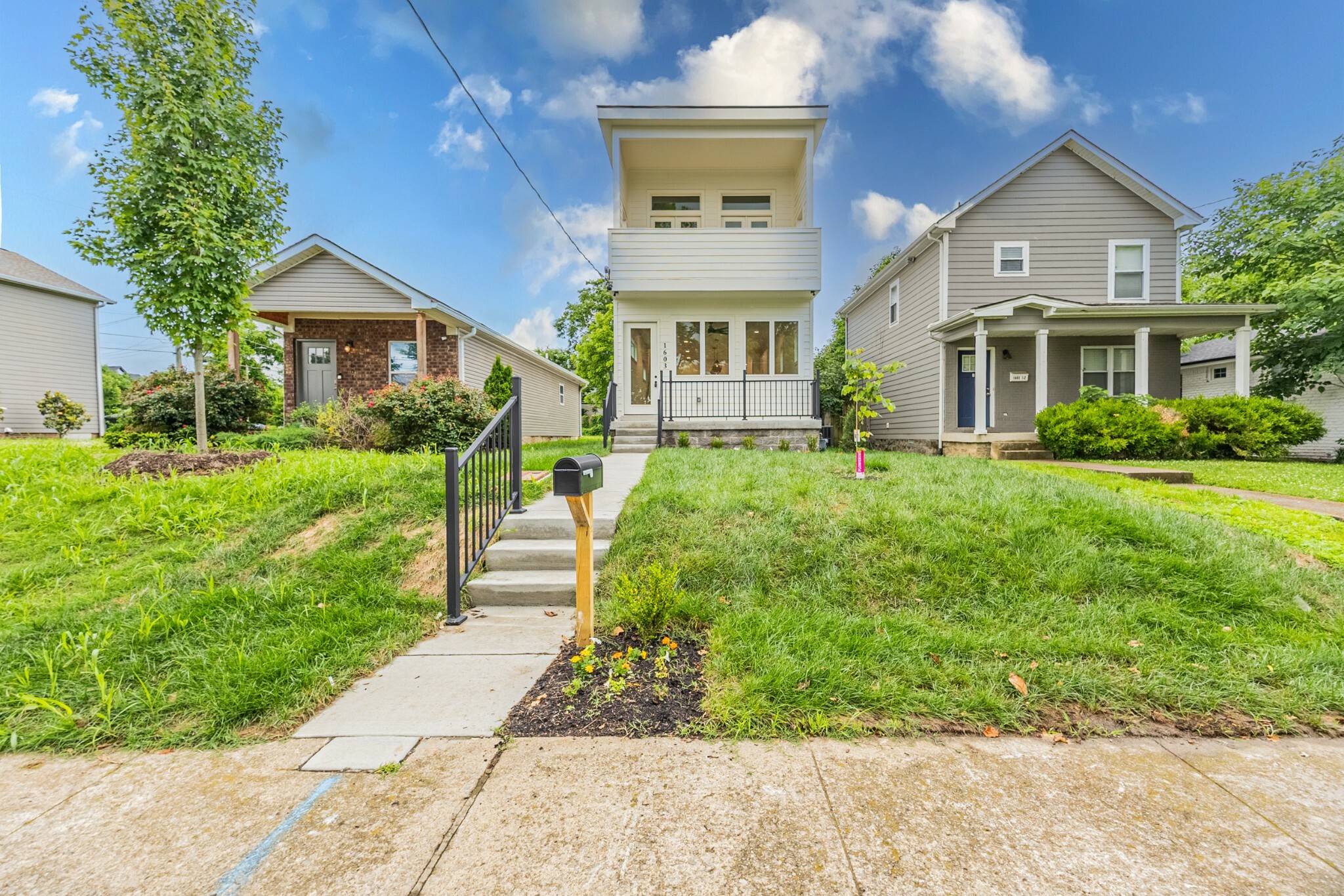 Property Photo: 1603 16th Ave N TN 37208