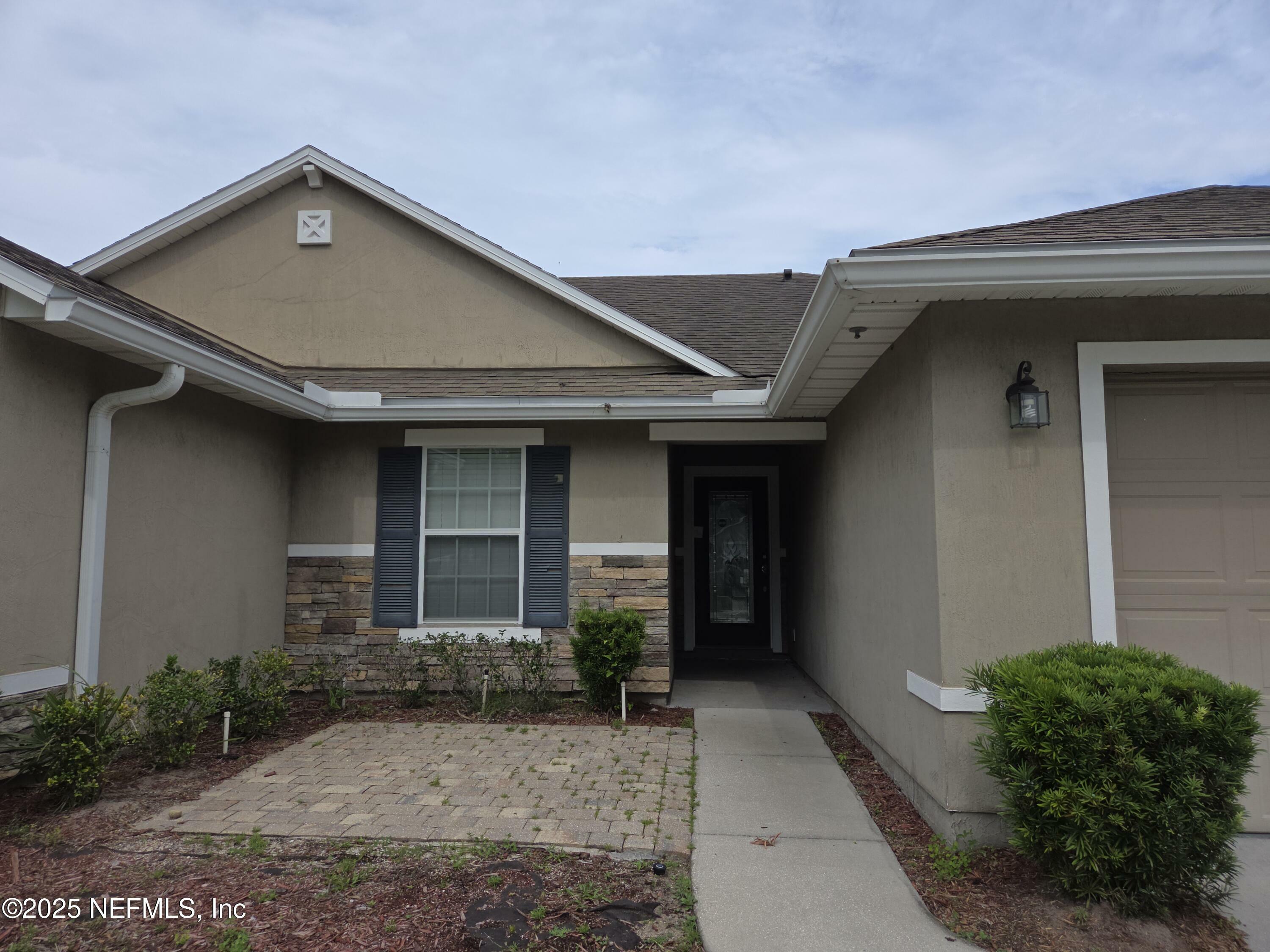 Property Photo: 11749 Carolwood Lane FL 32258