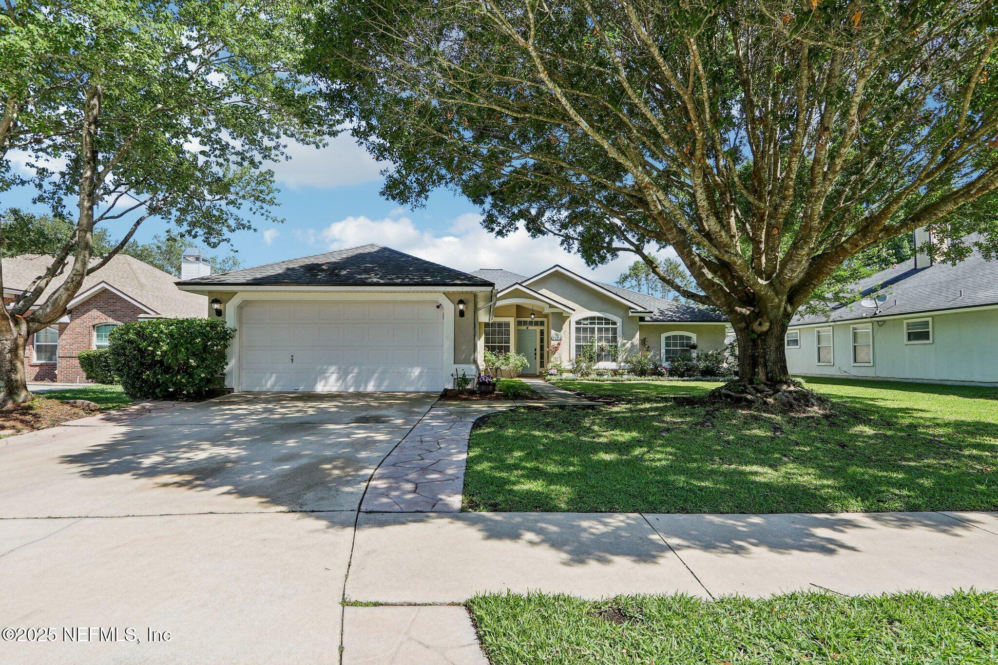 Property Photo: 2124 Pond Spring Way FL 32003