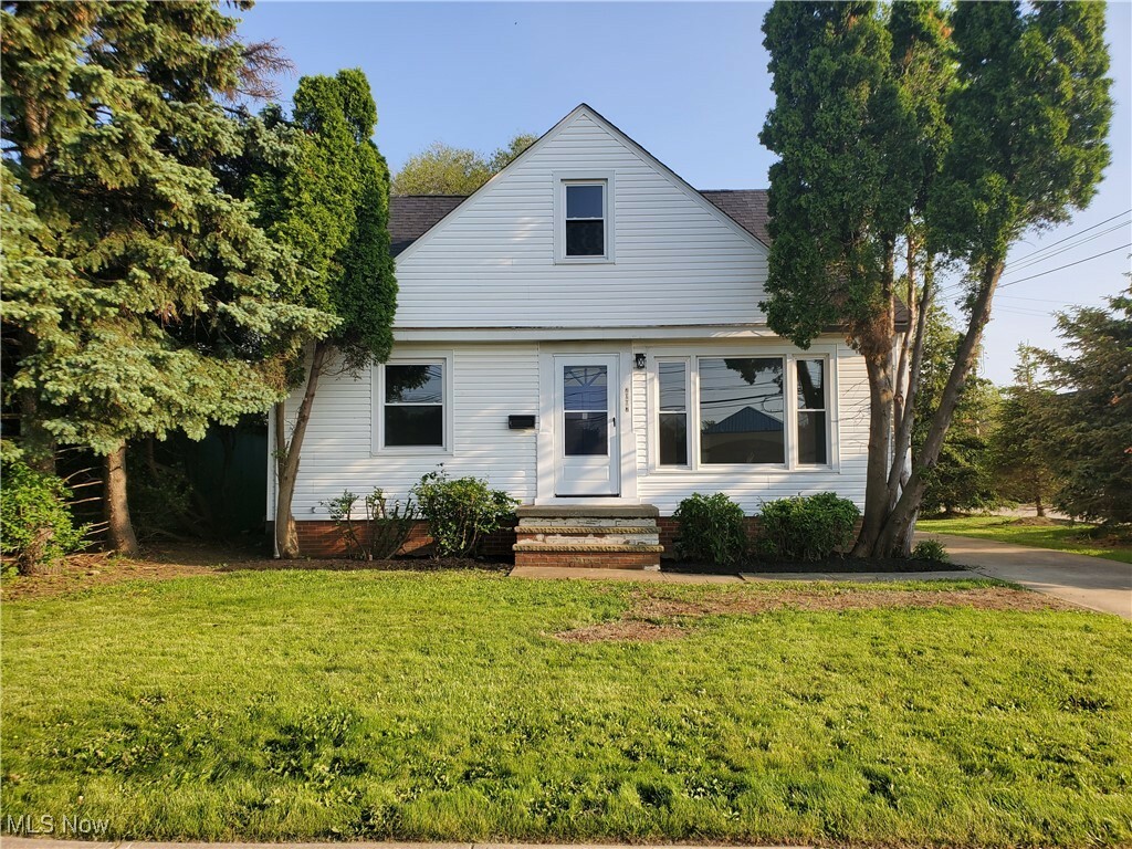Property Photo: 7007 Biddulph Road OH 44144
