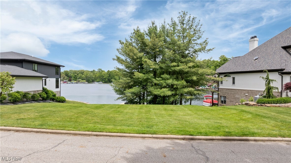 Property Photo: Bayview Terrace OH 44319