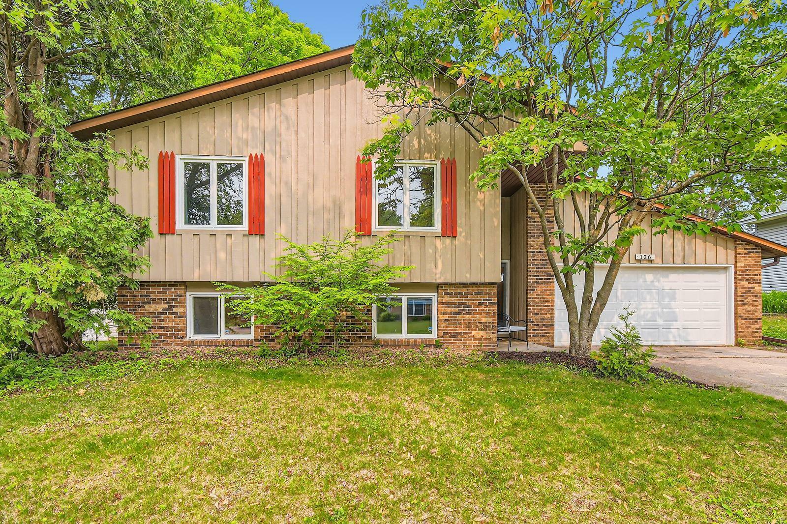 Property Photo:  126 Maryknoll Drive  MN 55082 