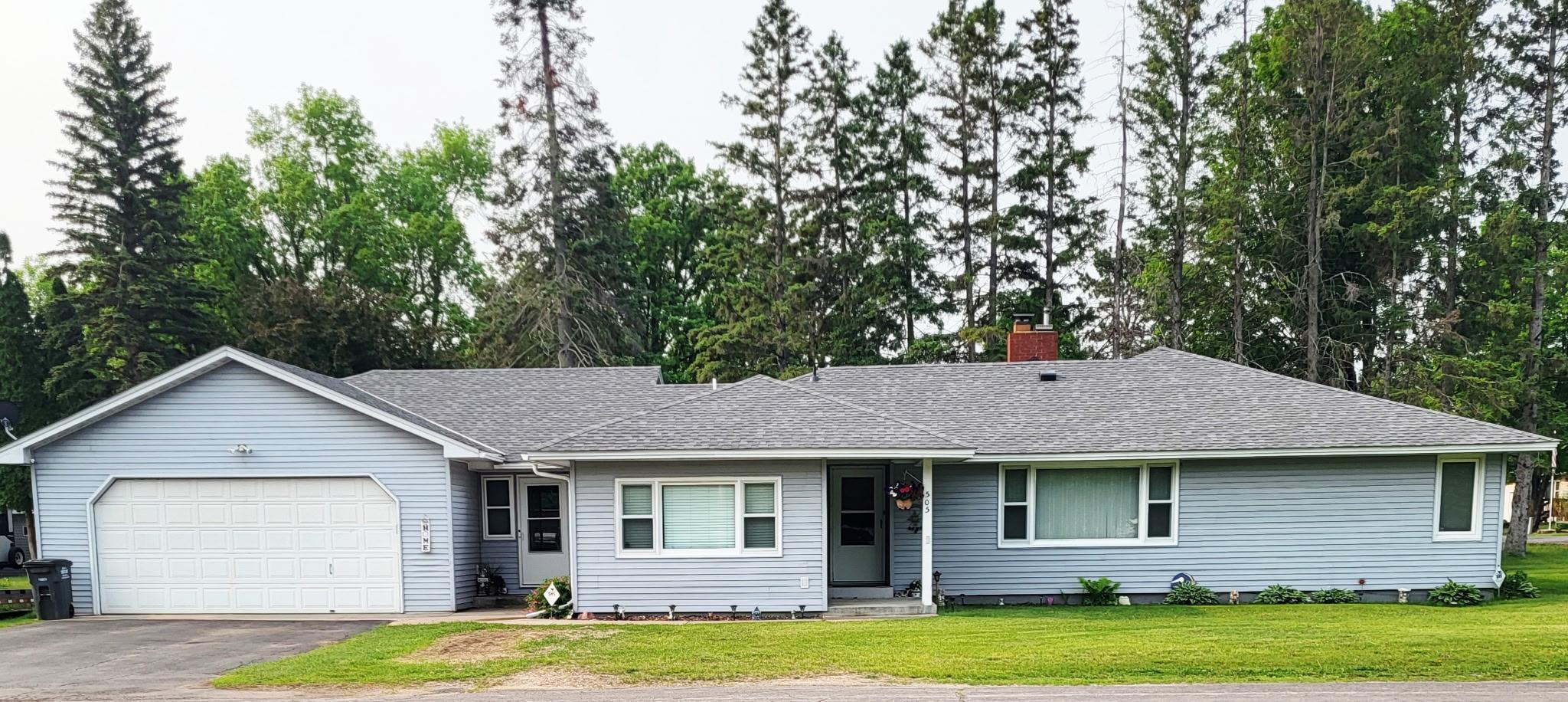 Property Photo: 505 Lindquist Street W MN 56359
