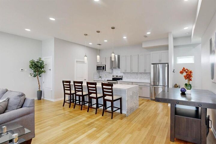 Property Photo: 4633 Virginia Avenue 103 TX 75204